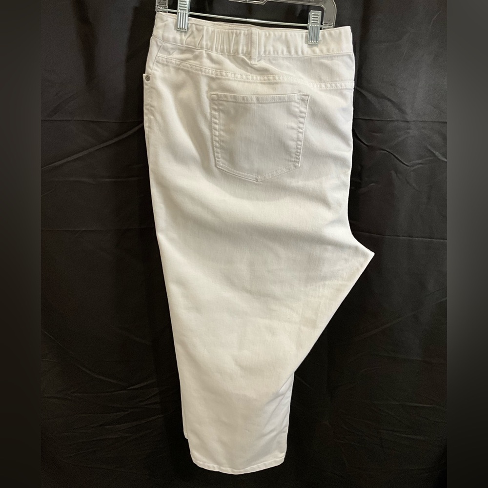 J-Jill Capri Crop 🤍 - Picture 6 of 11